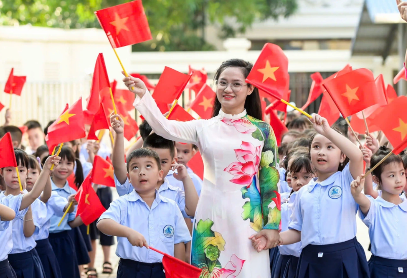 Những mùa khai giảng… Tùy bút của Y Nguyên