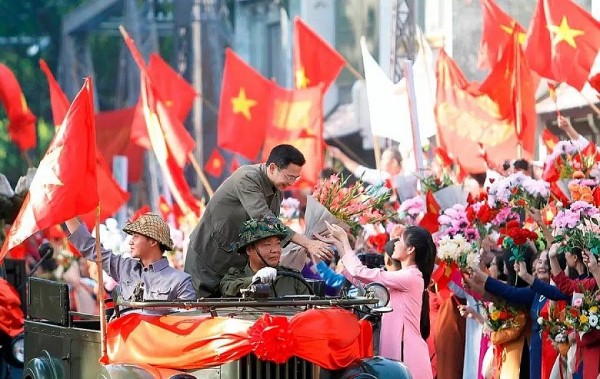 ha noi to chuc 2 chuong trinh nghe thuat ky niem 72 nam ngay giai phong thu do