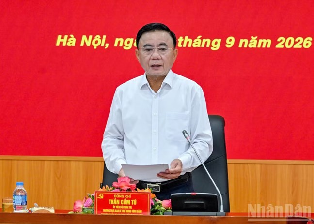 Đẩy mạnh học tập, thực hành tư tưởng, đạo đức, phương pháp, phong cách Hồ Chí Minh