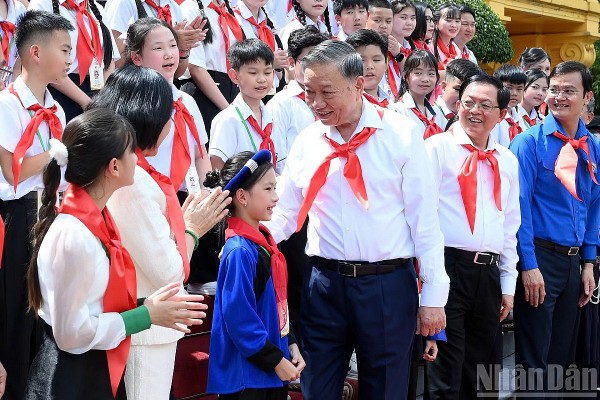 thu cua tong bi thu chu tich nuoc to lam gui cac chau thieu nien nhi dong nhan dip tet trung thu nam 2026