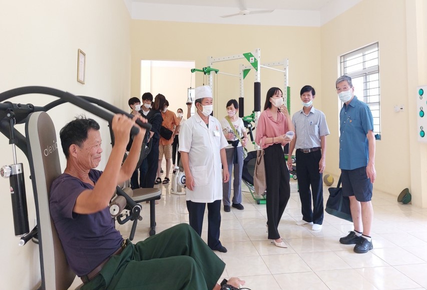 Những bàn tay xoa dịu nỗi đau da cam. Bút ký của Nguyễn Xuân Thủy
