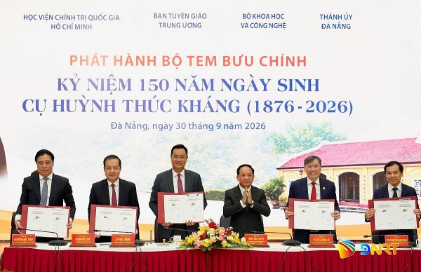phat hanh bo tem dac biet ky niem 150 nam ngay sinh cu huynh thuc khang