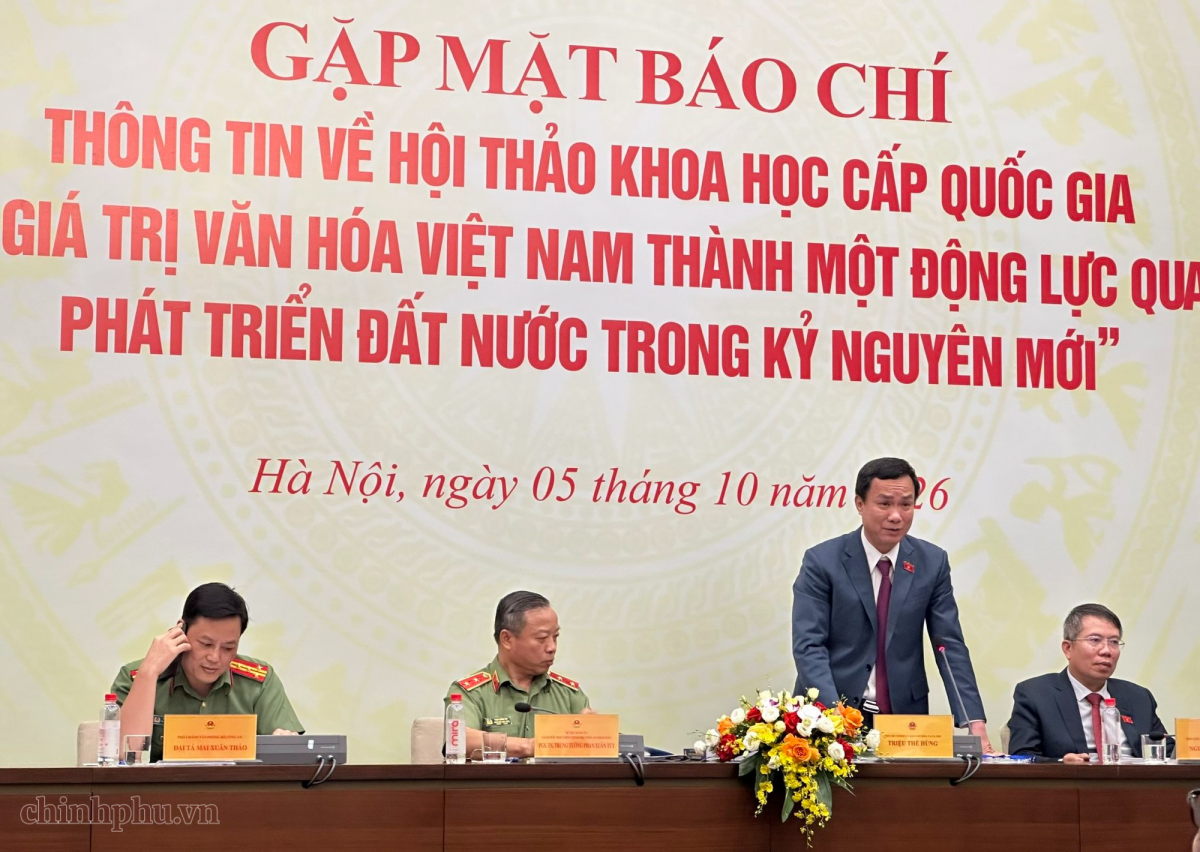hoi thao quoc gia ve phat huy gia tri van hoa viet nam