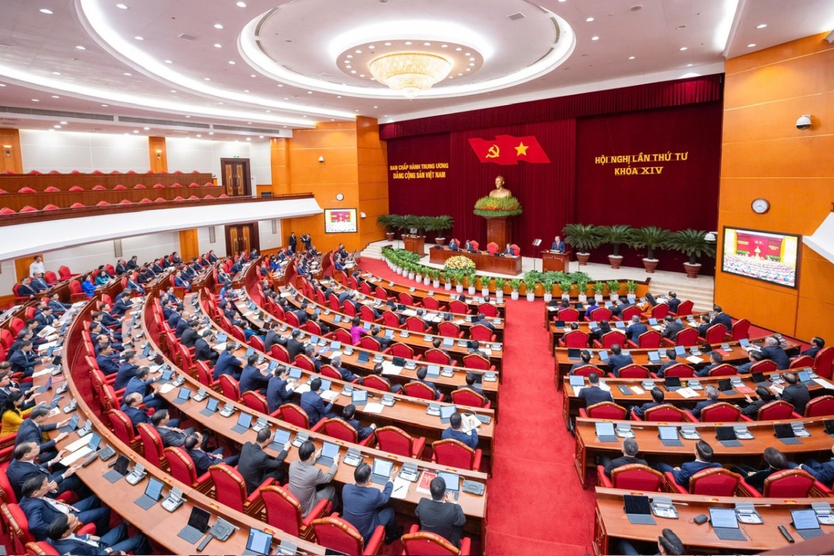 Thông cáo báo chí về ngày làm việc thứ hai Hội nghị lần thứ tư Ban Chấp hành Trung ương Đảng khoá XIV