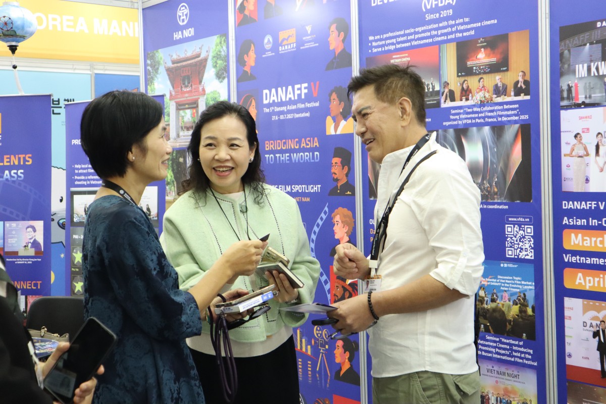 VFDA khai trương Gian hàng Điện ảnh Việt Nam tại BIFF 2026