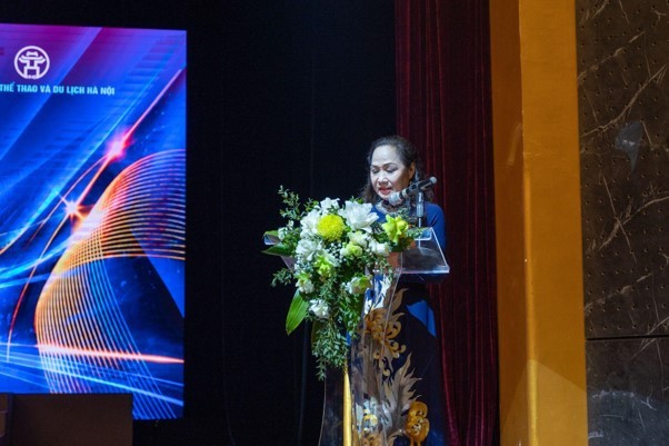 NSND Trịnh Thúy Mùi, Phó Chủ tịch Liên hiệp các Hội Văn học Nghệ thuật Việt Nam, Chủ tịch Hội Nghệ sĩ sân khấu Việt Nam phát biểu. Ảnh: PV