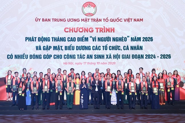 Phát động Tháng cao điểm và Thư kêu gọi ủng hộ “Vì người nghèo” năm 2026