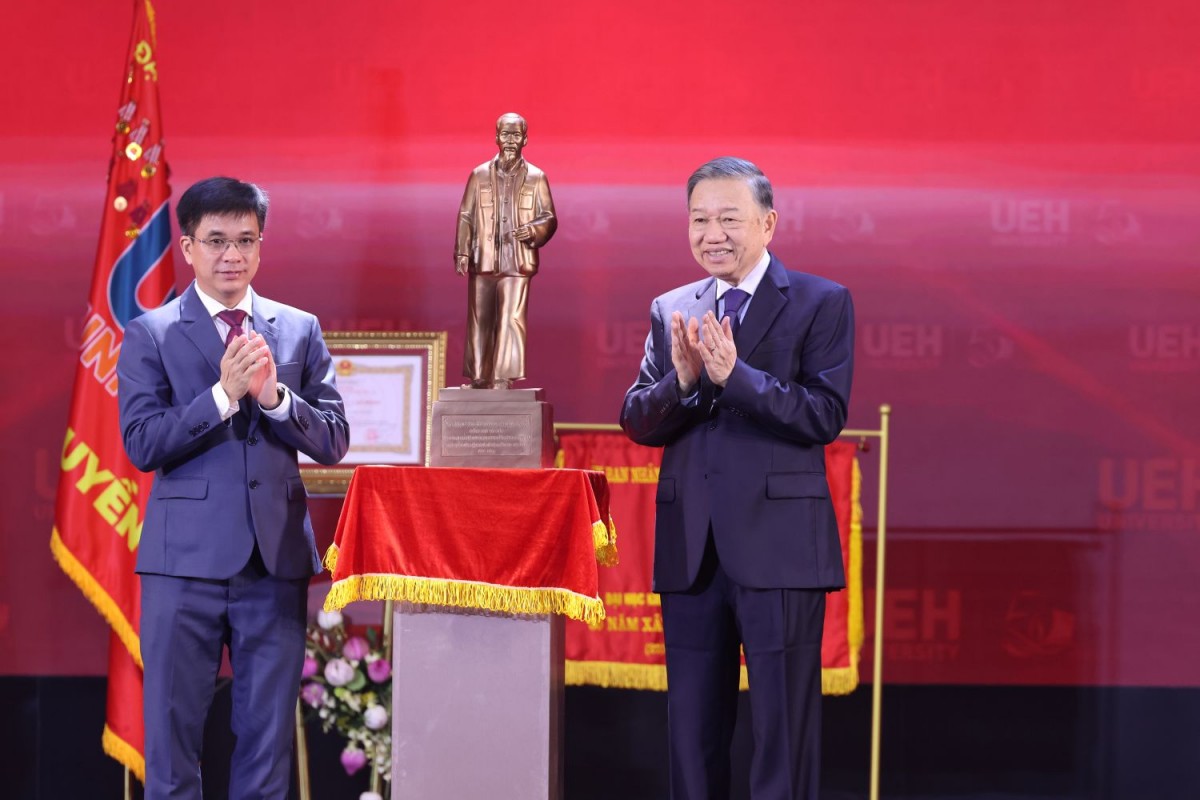 Đại học Kinh tế TP.HCM hướng tới trung tâm tri thức và đổi mới sáng tạo của khu vực