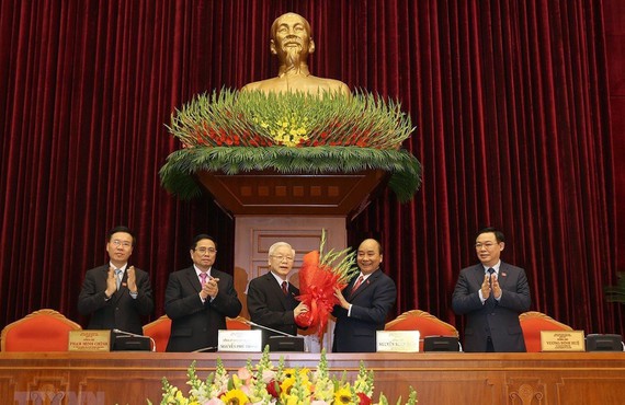 Đồng chí Nguyễn Phú Trọng được tín nhiệm bầu làm Tổng Bí thư Ban Chấp hành Trung ương Đảng khóa XIII