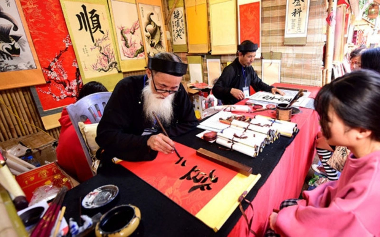 40 ông đồ sẽ cho chữ tại Hội chữ xuân Giáp Thìn ở Văn Miếu - Quốc Tử Giám