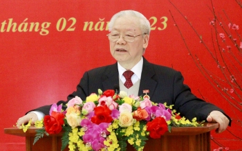 tu hao va tin tuong duoi la co ve vang cua dang quyet tam xay dung mot nuoc viet nam ngay cang giau manh van minh van hien va anh hung