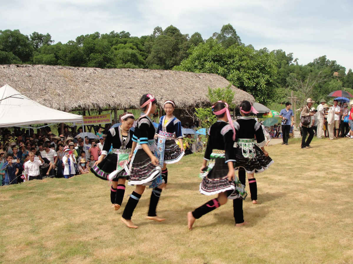 &quot;Màu xanh tôi yêu” chuỗi hoạt động văn hóa, nghệ thuật tại Làng Văn hóa Du lịch các dân tộc Việt Nam