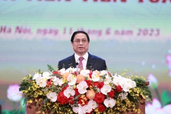 ra suc thi dua gop phan hien thuc hoa khat vong phat trien dat nuoc hung cuong thinh vuong nhan dan am no hanh phuc