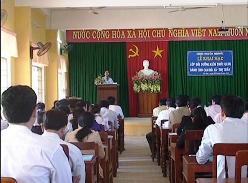 Giải thể Trường Đào tạo, bồi dưỡng cán bộ công chức trực thuộc Bộ Nội vụ