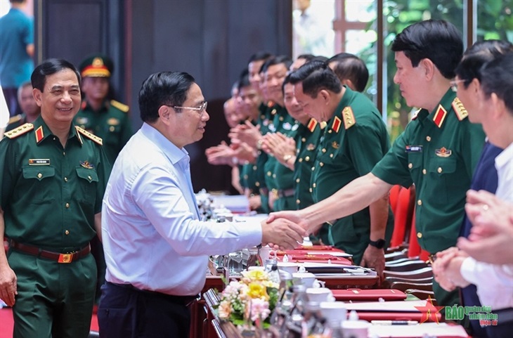 Quân đội nhân dân Việt Nam là tấm khiên vững chắc, bảo vệ Tổ quốc, bảo vệ Đảng, chế độ và nhân dân