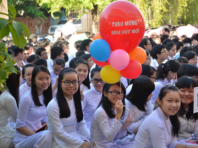 Lễ khai giảng ngắn gọn, không báo cáo thành tích