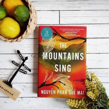 nha van nguyen phan que mai doat giai thuong van hoc dayton vi hoa binh nam 2021