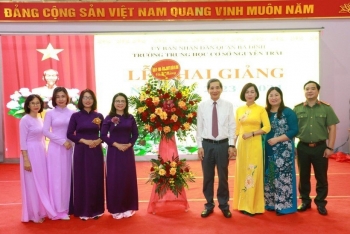hon 53000 hoc sinh quan ba dinh han hoan chao don khai giang nam hoc moi