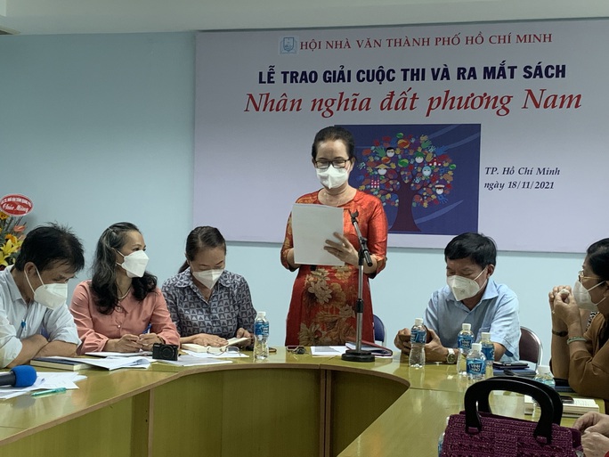 Hội Nhà văn TP HCM trao giải cuộc thi thơ Nhân nghĩa đất phương Nam - Ảnh 1.