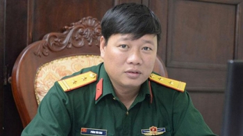 tho phung van khai