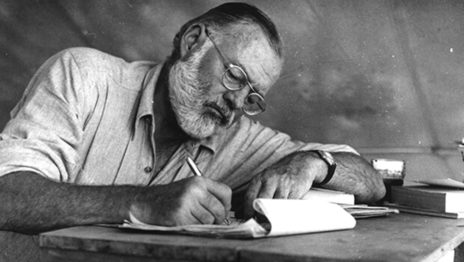 Giã từ vũ khí và những ám gợi từ hiện thực đời sống của Hemingway